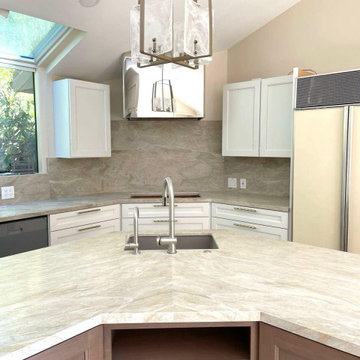 Modern Kitchen Remodel – A Blend of Elegance & Functionality