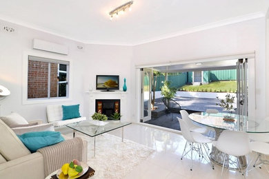 Design ideas for a transitional living room in Sydney.