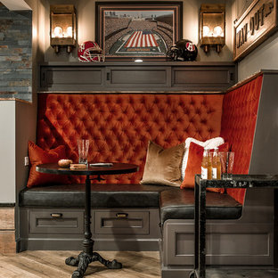 Modelo de sótano en el subsuelo rural con paredes grises y suelo de baldosas de porcelana