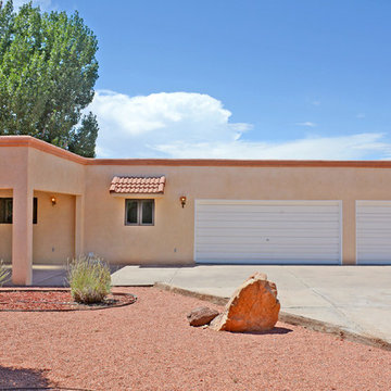 Home Staging Photos in Albuquerque - 2936 Beach Rd NW - Listed by Linda Joyce
