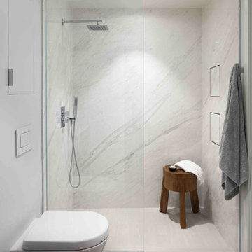 (Bath)Room to Breathe