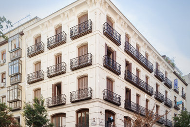 Design ideas for a classic home in Madrid.