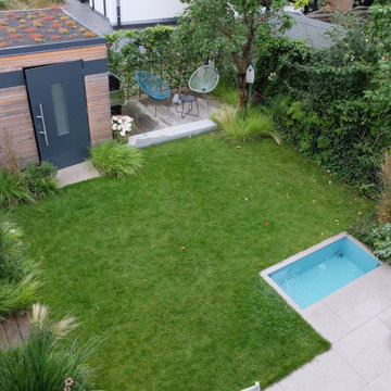 Reduzierter Reihenhausgarten