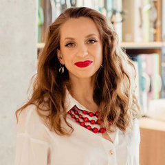 Анна Усенко