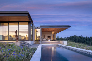 Example of a trendy pool design in Portland