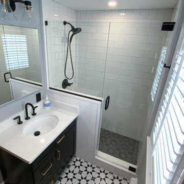 Black and White Art Deco Bathroom in Wakefield MA