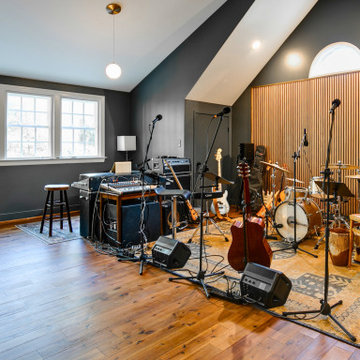 Studio Space with Vaulted Ceiling and Acoustic Slat Wall
