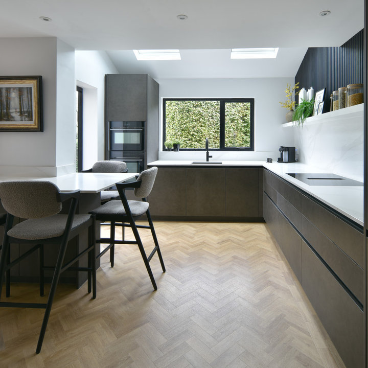 75 Beautiful Medium Sized Kitchen Ideas and Designs - April 2026 | Houzz UK