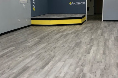 Inspiration for a transitional home gym remodel in Other