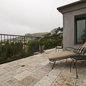 Stone Floor – Antique, Reclaimed Limestone ‘Barre Montpelier’ pavers