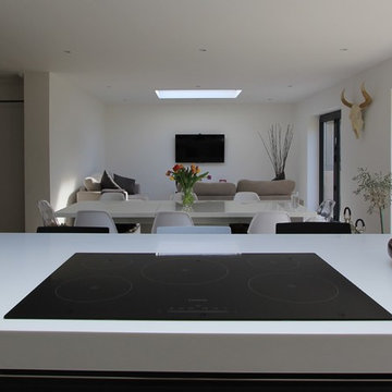 DELUXE KITCHEN