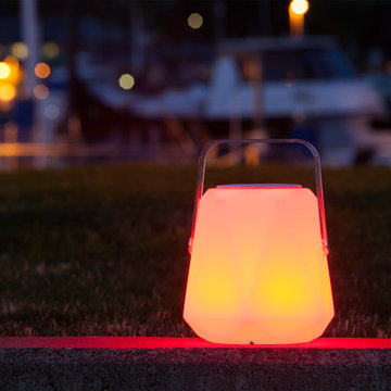 Mooni Diamond Speaker Lantern with 16 LED colors