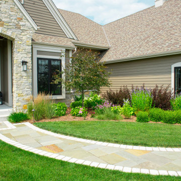 Transitional Front Entry - Mequon, WI