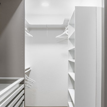 Aire Drive- Primary Closet