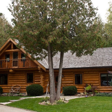 Beautiful Country Log Home