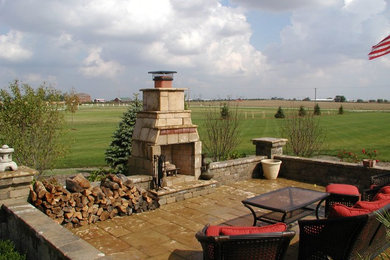 Design ideas for a rustic landscaping in Chicago.