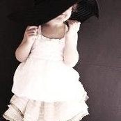 Lin Frenzy's photo