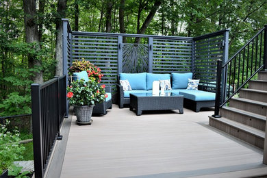 Deck - modern deck idea in Toronto