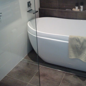 LUXE WedgeWire Linear Drains