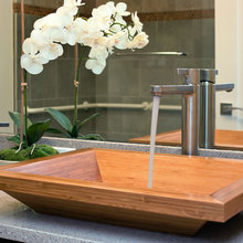 1st floor bathroom