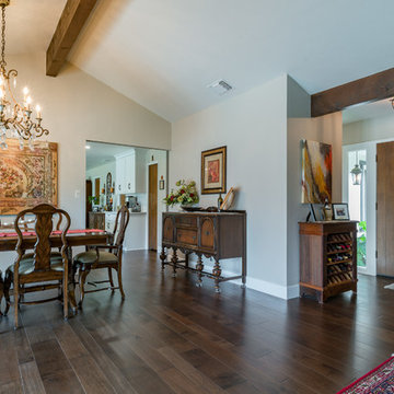 Modern Farmhouse Kitchen (2019) - Entryway