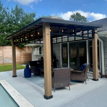 DOWNTOWN PATIO