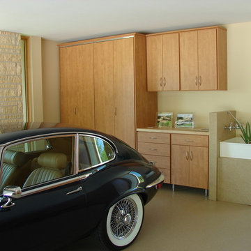 Maple Melamine Garage in Mendota Heights