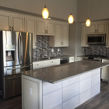 Davis' Diamond Reflections Kitchen