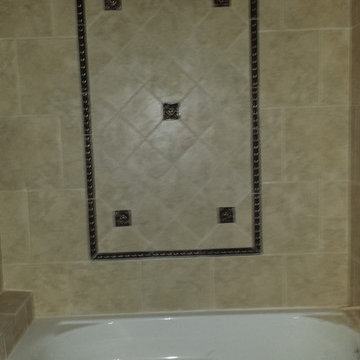 Tub/ Shower Bath