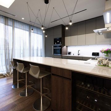 Warm & Dark Leicht Kitchen