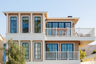 Coastal exterior home idea in Los Angeles
