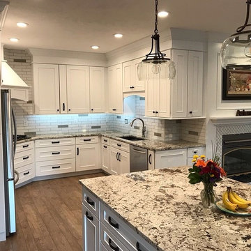 Transitional Kitchen - Jennifer Biggs, PSI - Designer