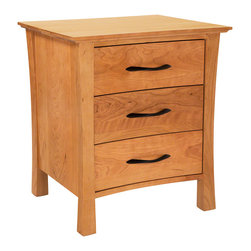 Green Mountain 3-Drawer Nightstand - Nightstands And Bedside Tables