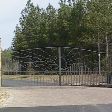 Custom Driveway Gates and Entrance Design