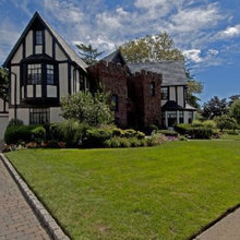Tudor Home in RVC NY