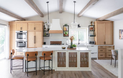 Kitchen of the Week: Open, Airy and Made for Entertaining