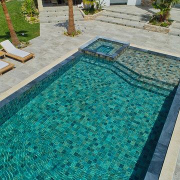 Transformation d'un bassin inachevé en piscine miroir