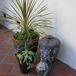 2012 Pasadena Showcase House - Outdoor Pots And Planters