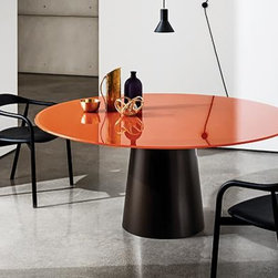 Totem dining table by SOVETITALIA - Dining Tables
