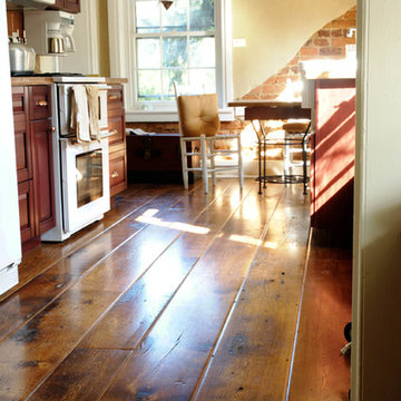 Reclaimed Barn-Board Oak Flooring