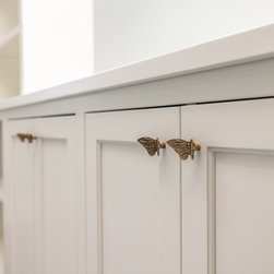 579 Parks Lane - Cabinet And Drawer Knobs