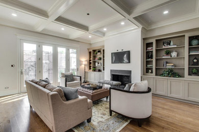 Minimalist living room photo in Toronto