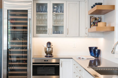 Example of a transitional kitchen design in Boston