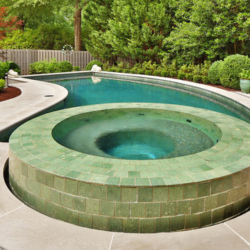 Luxury Pools & Spas