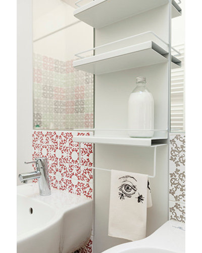 コンテンポラリー 浴室 by UNDUO Laboratorio di architettura