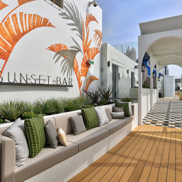 Celebrity Beyond Sunset Bar - US