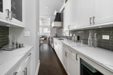 Example of a transitional kitchen design in Chicago
