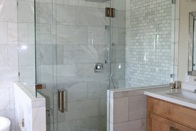 Inspiration for a contemporary bathroom remodel in Sacramento