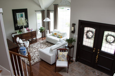Example of a minimalist entryway design in Other