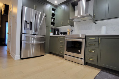 Inspiration for a kitchen remodel in Toronto